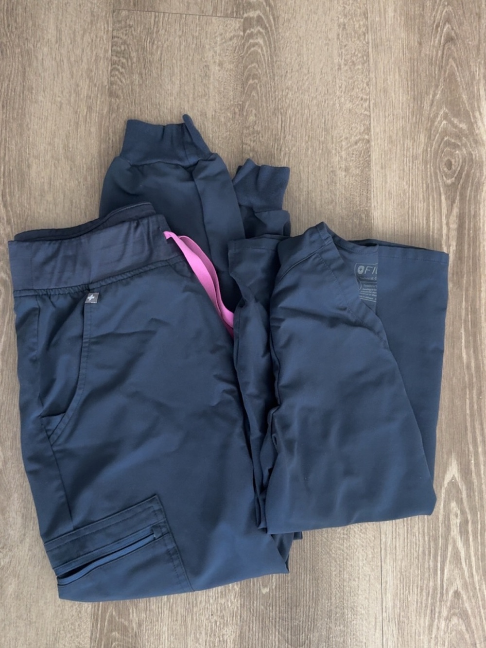 Figs Dark Harbour Scrub Set